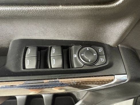 Used 2019 Chevrolet Silverado 1500 RST AWD/4WD image 19