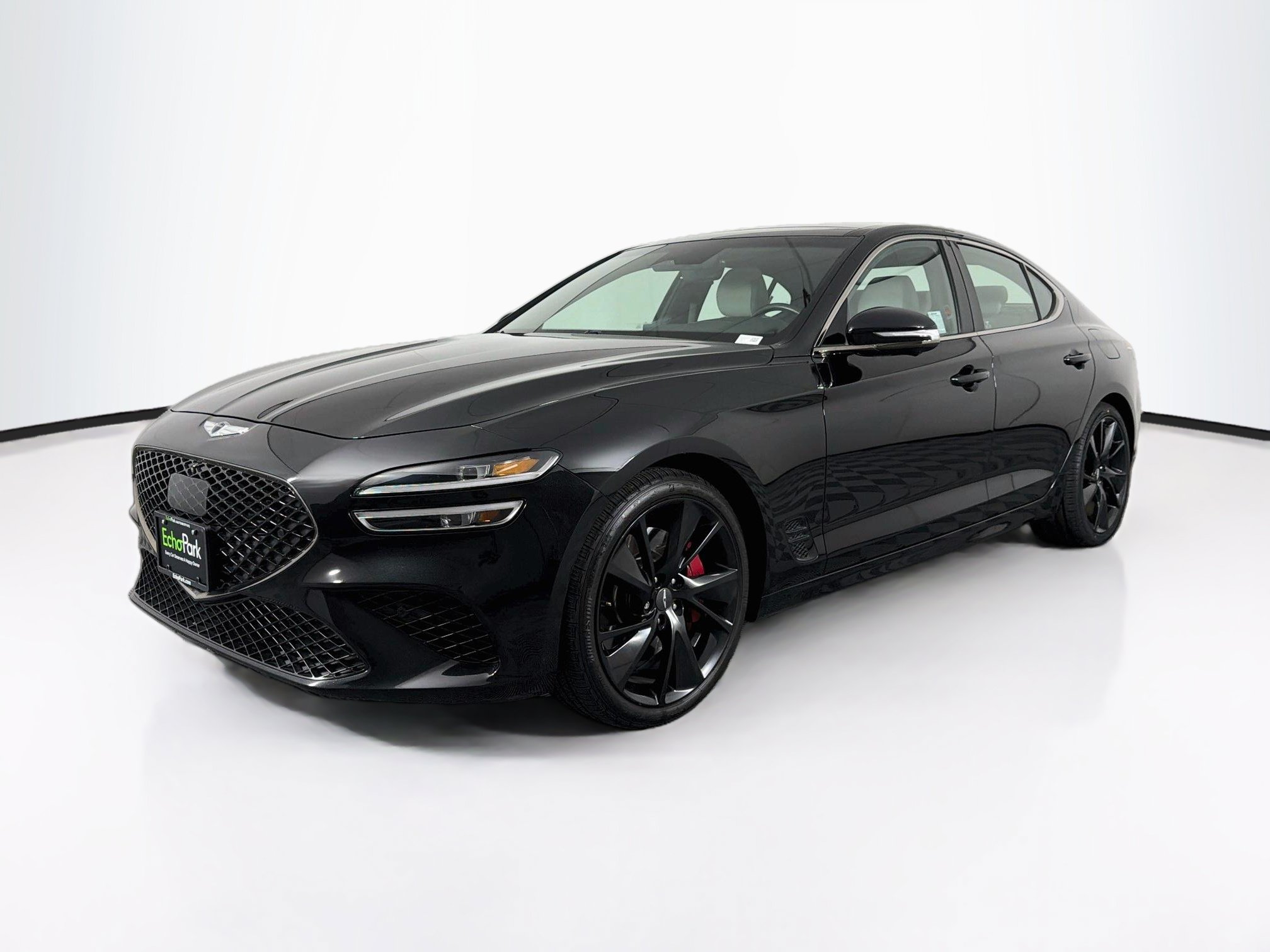 Used 2022 Genesis G70 3.3T RWD image 3