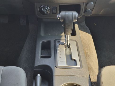 Used 2011 Nissan Xterra S AWD/4WD image 23