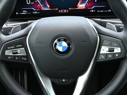 Used 2024 BMW 330i Sedan w/ Premium Package image 29