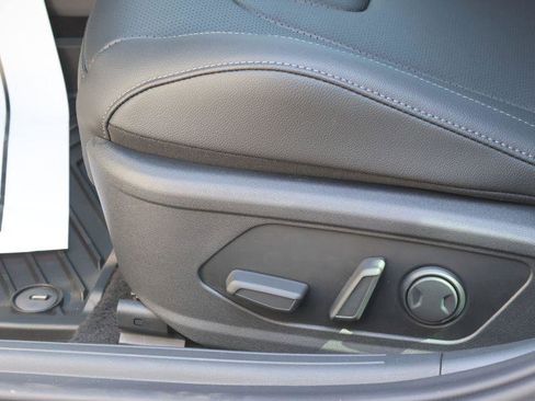 New 2026 Hyundai Elantra Limited FWD image 25