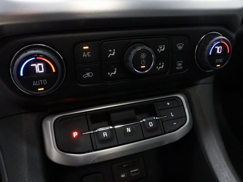 Used 2023 GMC Acadia SLT w/ Preferred Package image 33