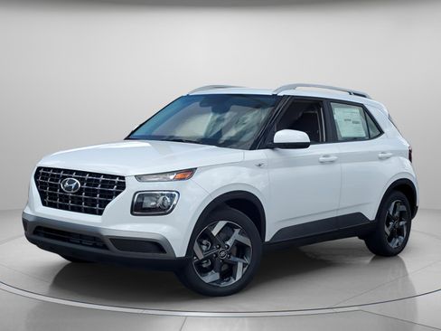 New 2025 Hyundai Venue SEL image 2