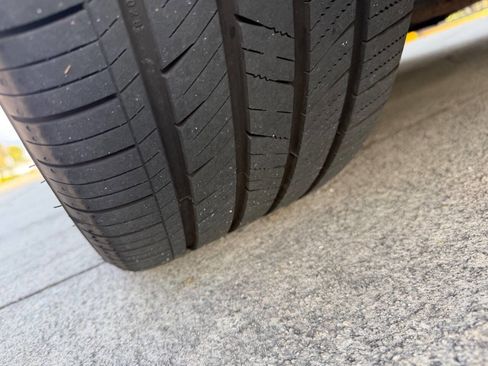 Used 2012 BMW 135i Convertible image 32