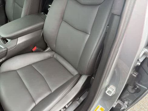 Used 2025 Cadillac XT6 Premium Luxury w/ LPO, Floor Liner Package FWD image 22