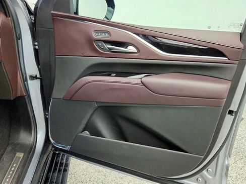 Used 2023 Cadillac Escalade ESV Premium Luxury Platinum w/ LPO, Radiant Package AWD/4WD image 28