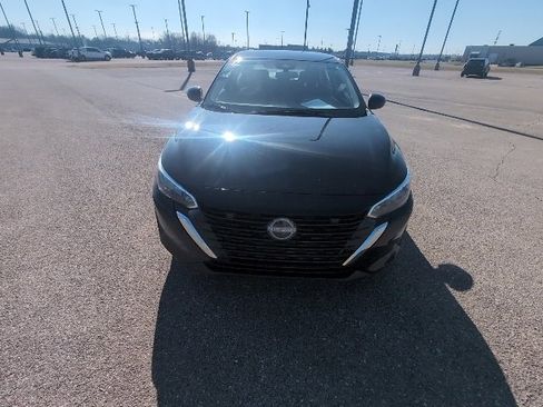 Used 2024 Nissan Sentra S image 8