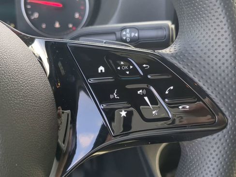 Used 2025 Mercedes-Benz Sprinter 2500 image 13