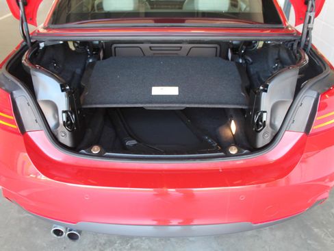 Used 2016 BMW 428i xDrive Convertible AWD/4WD image 22