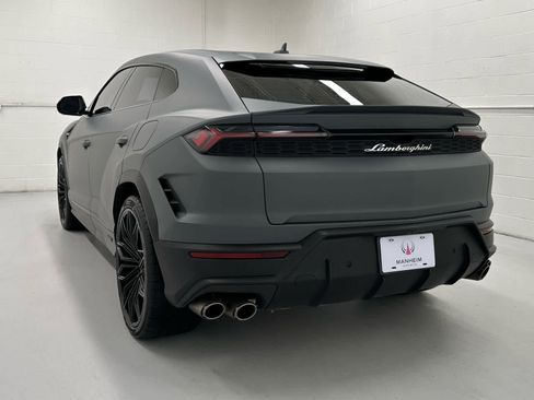 Used 2025 Lamborghini Urus SE image 8
