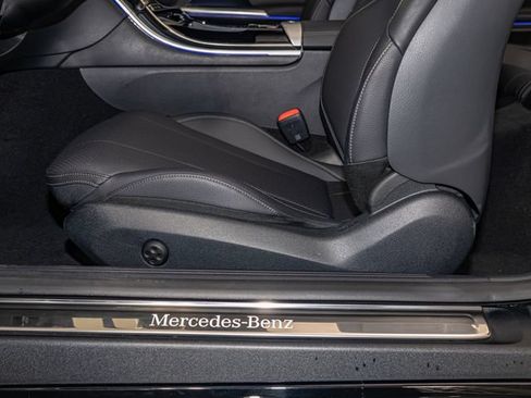 Certified 2024 Mercedes-Benz CLE 300 4MATIC Cabriolet image 17