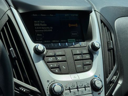 Used 2017 Chevrolet Equinox LS FWD image 16