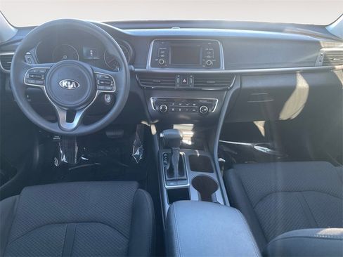 Used 2016 Kia Optima LX w/ LX Convenience Package image 11