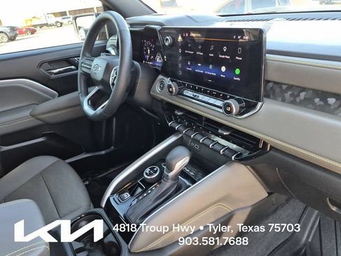 Used 2024 Chevrolet Colorado ZR2 w/ ZR2 Convenience Package III AWD/4WD image 14