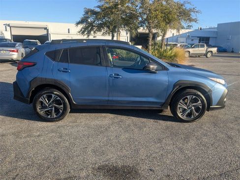 Used 2024 Subaru Crosstrek 2.0i Premium image 3