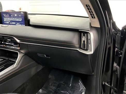 Used 2025 MAZDA CX-90 3.3 Turbo w/ Preferred Package image 15