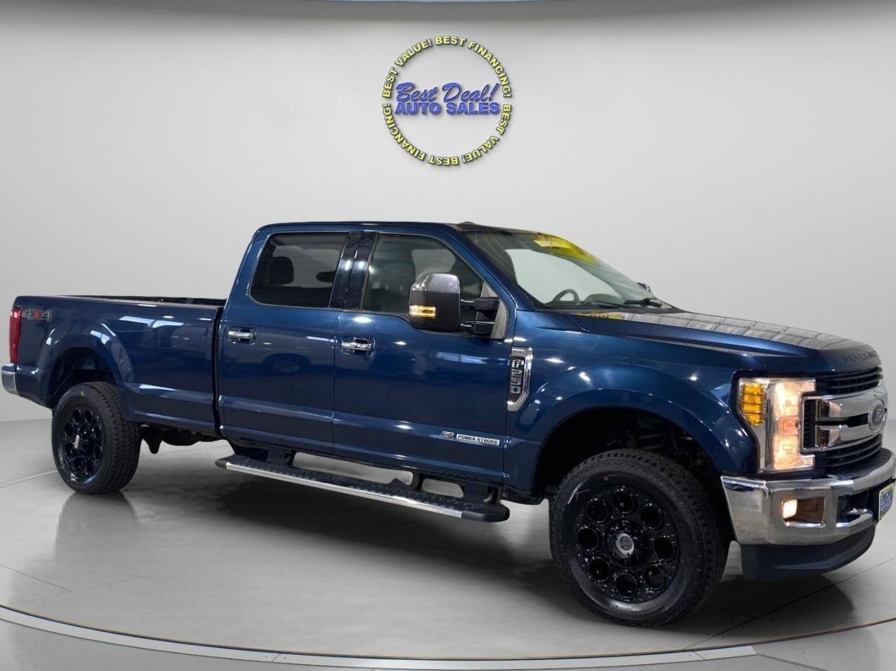 Used 2017 Ford F250 XLT w/ XLT Premium Package AWD/4WD image 7