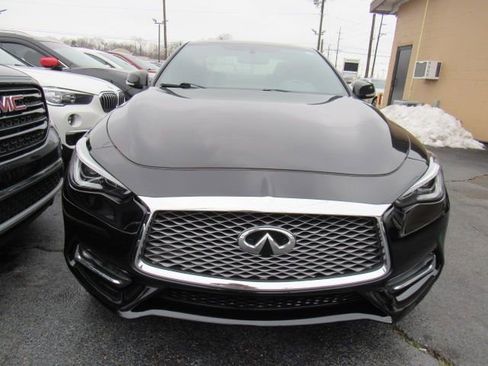 Used 2018 INFINITI Q60 3.0t Luxe w/ Sensory Package 3.0T Luxe image 2