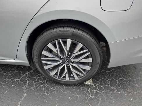 Used 2023 Nissan Altima 2.5 SV image 21