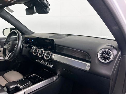 Certified 2023 Mercedes-Benz GLB 250 4MATIC image 25