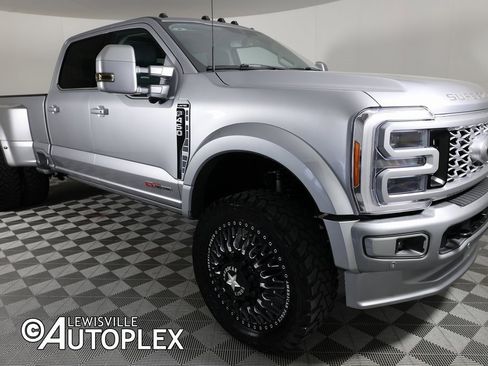 Used 2023 Ford F450 Limited w/ FX4 Off-Road Package image 3