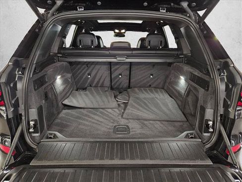 Used 2025 BMW X5 sDrive40i w/ M Sport Package RWD image 6