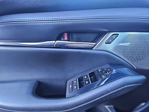 Used 2020 MAZDA MAZDA3 AWD Hatchback w/ Preferred Pkg image 11