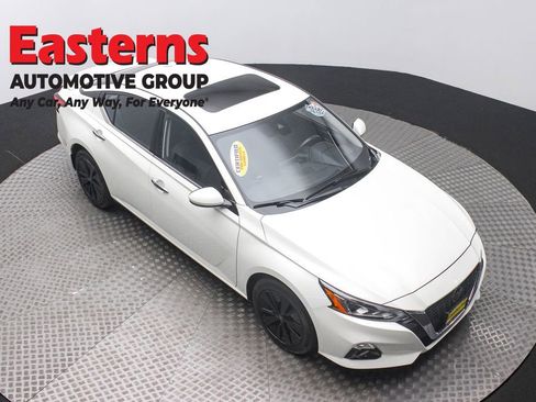 Used 2022 Nissan Altima 2.5 SL image 3