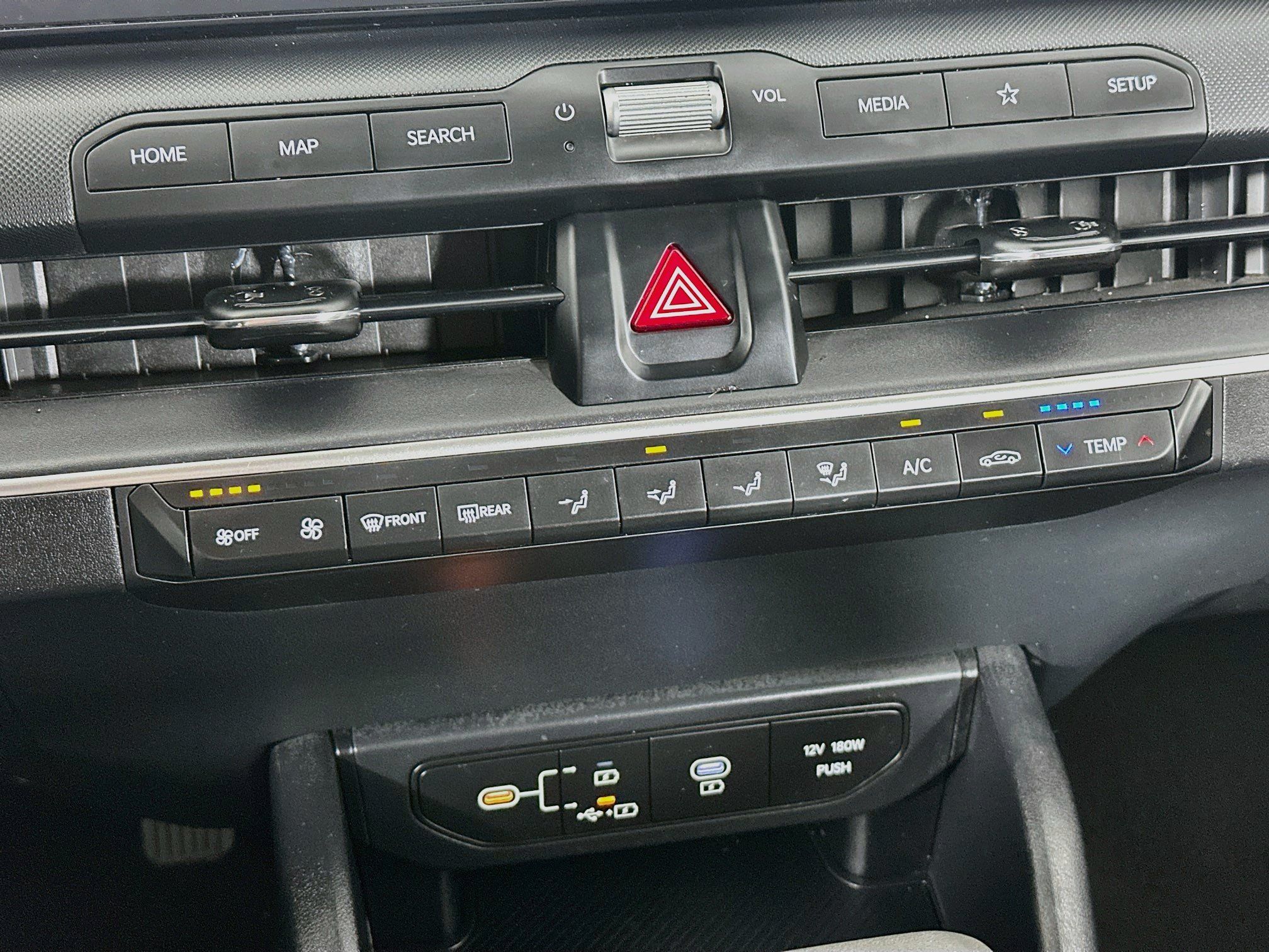 Used 2025 Kia K4 FWD image 23