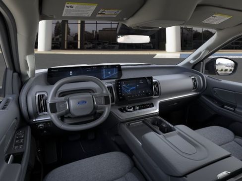 New 2026 Ford Expedition Active AWD/4WD image 9