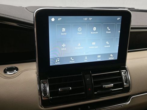 Used 2019 Lincoln Navigator Reserve AWD/4WD image 13