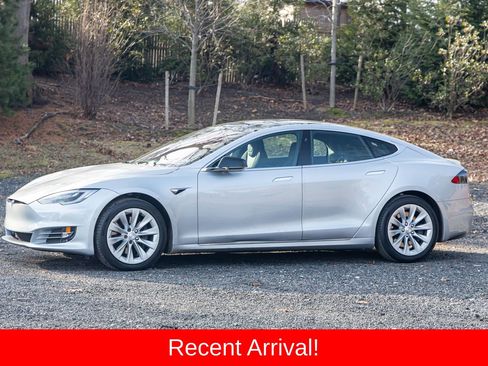 Used 2018 Tesla Model S 75D image 3