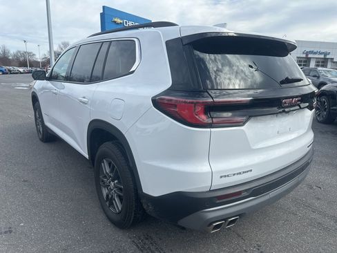 Used 2025 GMC Acadia Elevation image 7