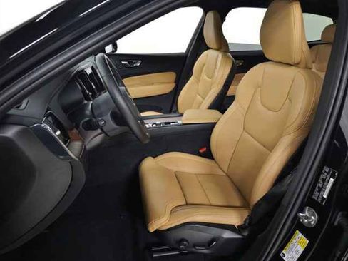 Used 2023 Volvo XC60 B5 Ultimate w/ Climate Package AWD/4WD image 20