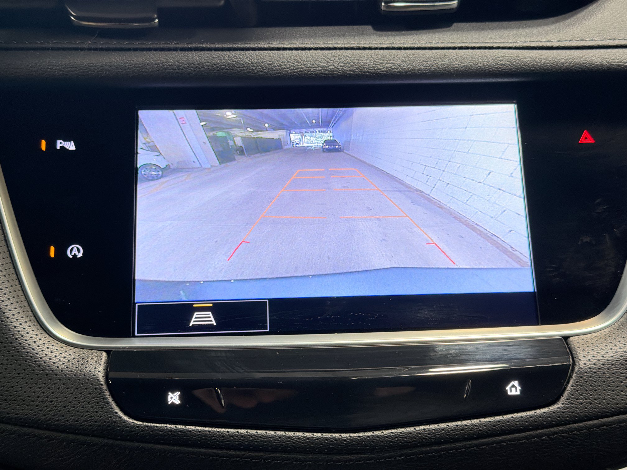 Used 2025 Cadillac XT5 Premium Luxury FWD image 32