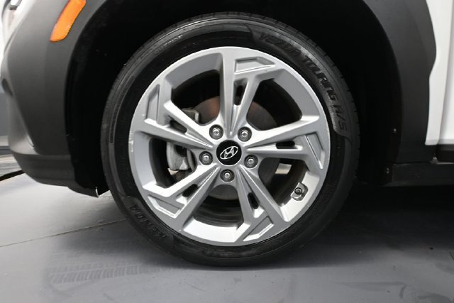 Used 2022 Hyundai Kona SEL w/ Convenience Package FWD image 13