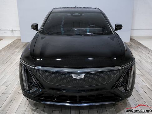 Used 2024 Cadillac Lyriq Sport RWD image 31