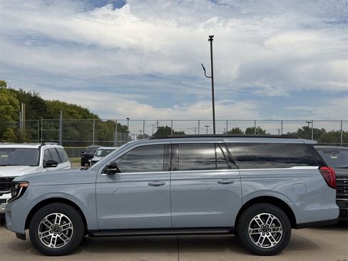 New 2025 Ford Expedition Max Active image 26