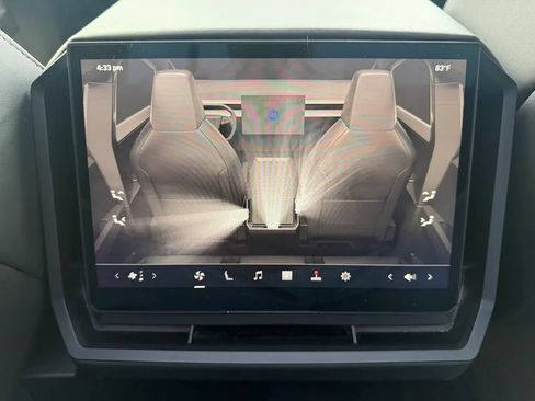 Used 2024 Tesla Cybertruck AWD Crew Cab image 14