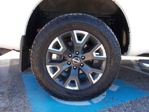 Used 2023 Nissan Titan Platinum Reserve w/ Moonroof Package image 7