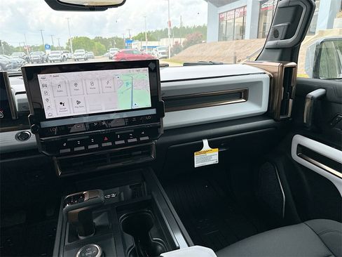 New 2025 GMC Hummer EV 3X w/ Extreme Off-Road Package image 20
