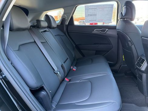 New 2026 Kia Sportage EX image 14