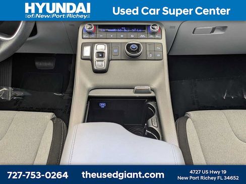 Certified 2025 Hyundai Palisade SE FWD image 23