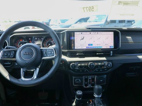 New 2026 Jeep Wrangler Unlimited Sahara AWD/4WD image 16