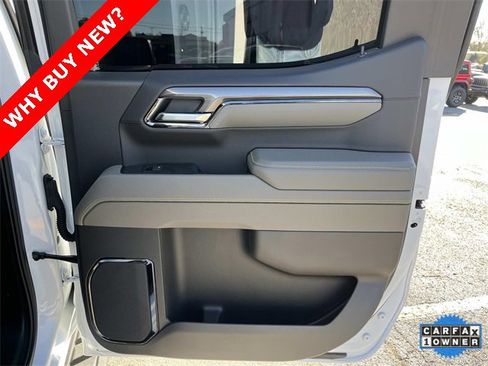 Used 2025 Chevrolet Silverado 1500 ZR2 w/ Technology Package image 19
