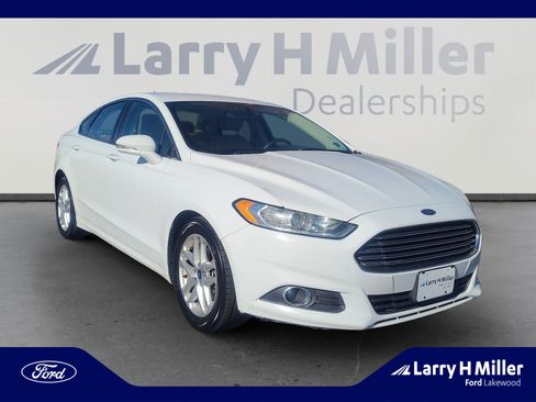 Used 2016 Ford Fusion SE w/ Equipment Group 202A image 7