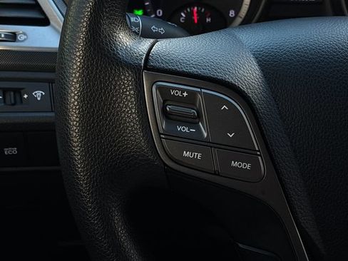 Used 2015 Hyundai Santa Fe Sport FWD image 21
