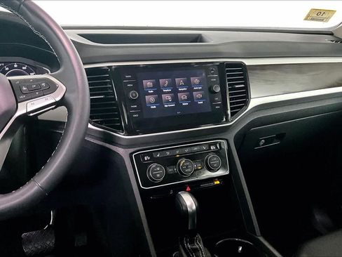 Used 2022 Volkswagen Atlas SE image 6