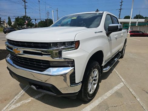 Used 2021 Chevrolet Silverado 1500 LT AWD/4WD image 7
