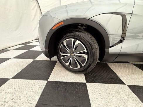 New 2025 Chevrolet Blazer EV LT image 9